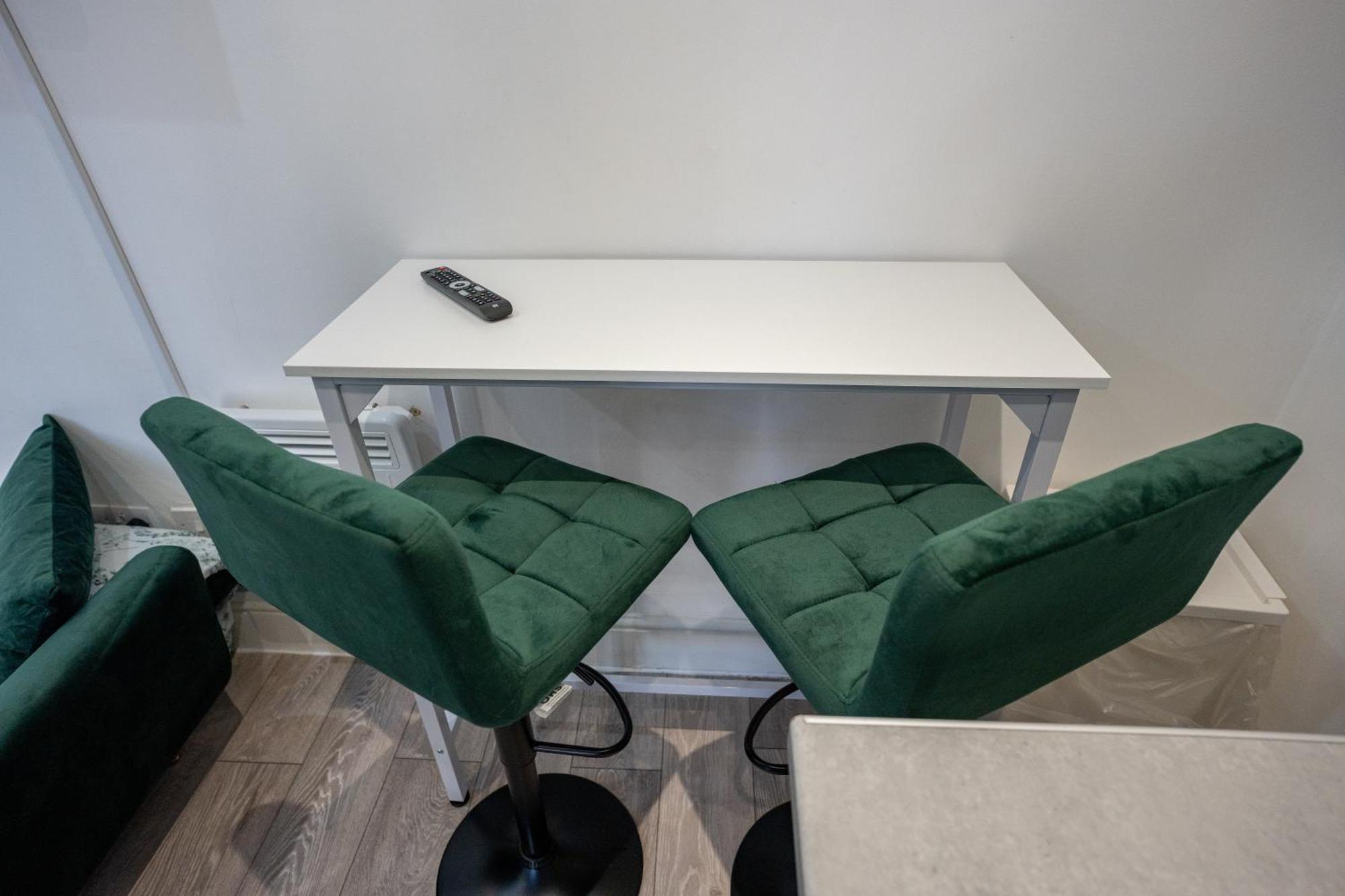Beautiful Studio Flat In Hackney Next To Overground Station London Exterior foto