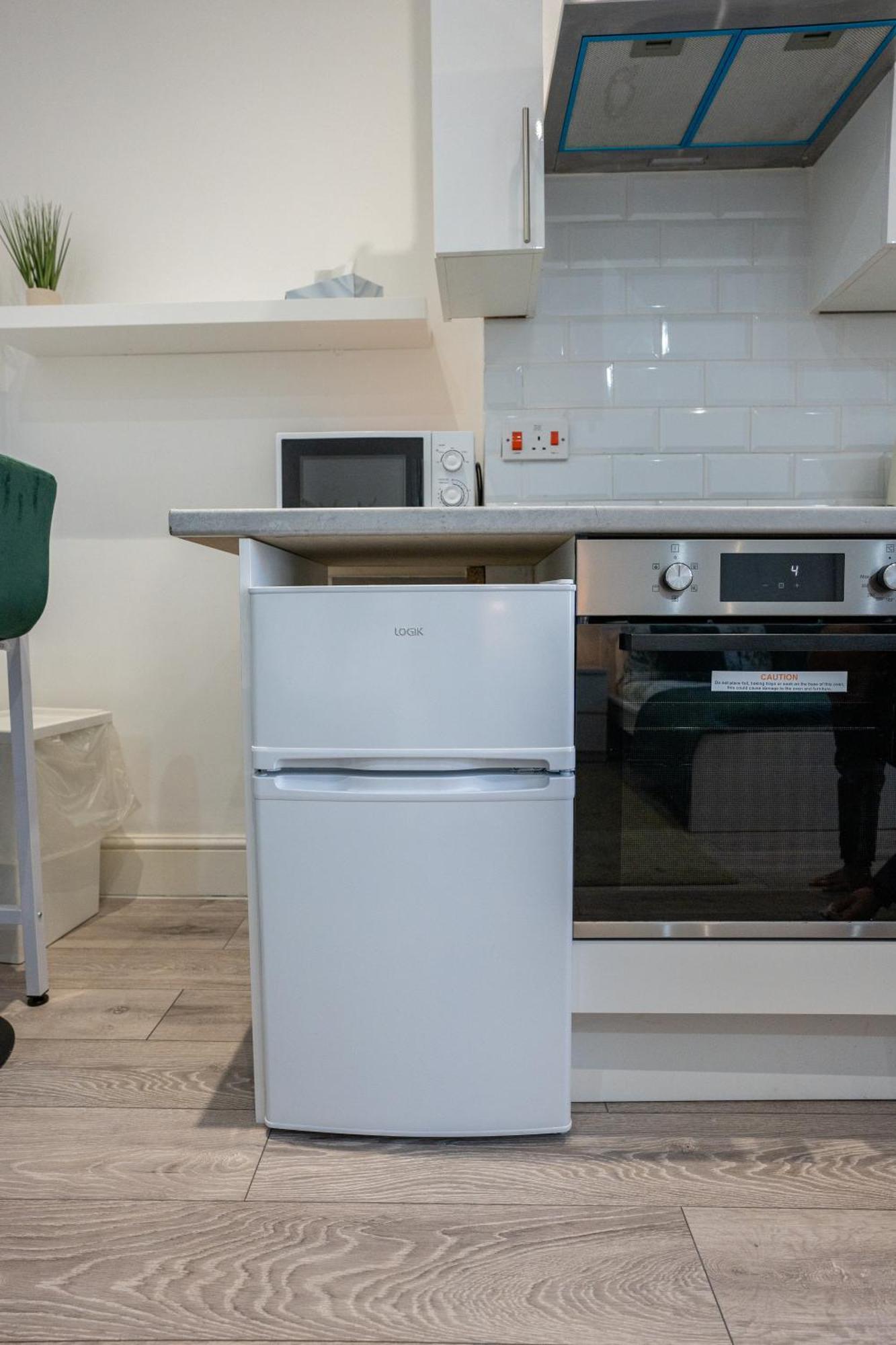 Beautiful Studio Flat In Hackney Next To Overground Station London Exterior foto