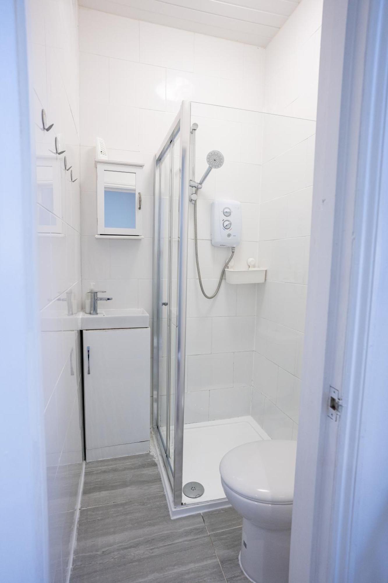 Beautiful Studio Flat In Hackney Next To Overground Station London Exterior foto