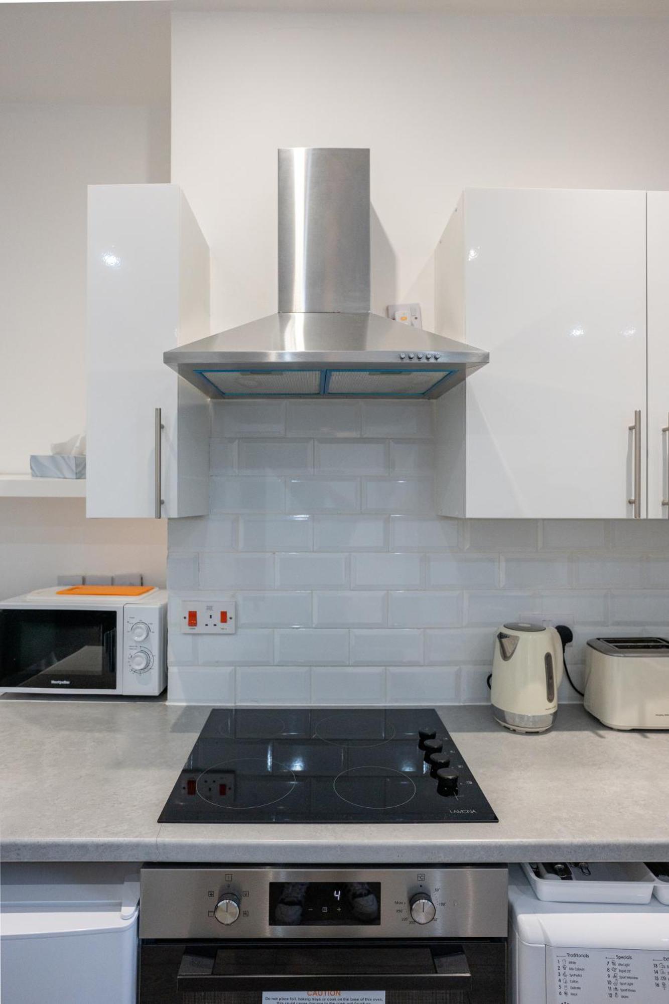 Beautiful Studio Flat In Hackney Next To Overground Station London Exterior foto
