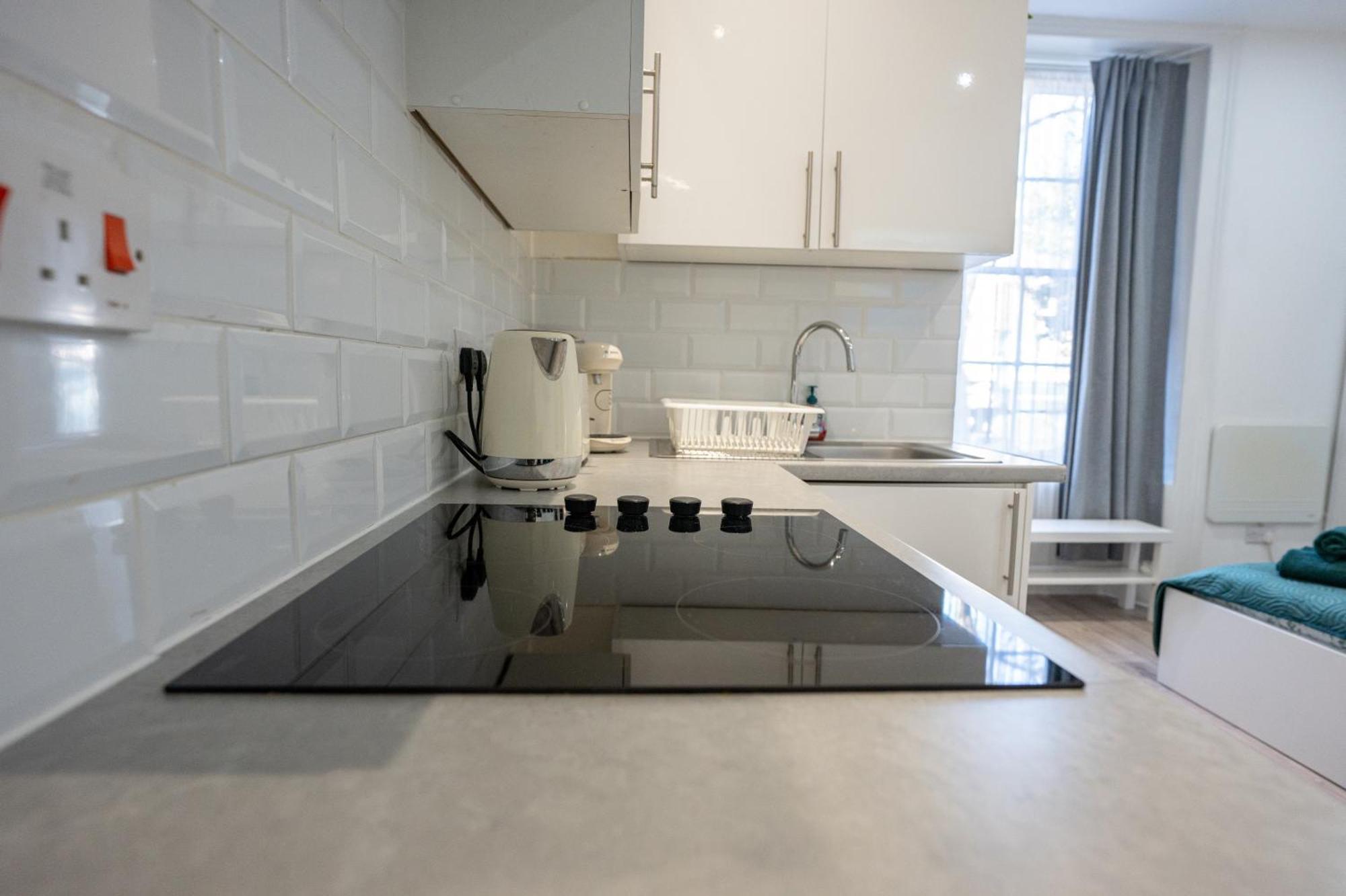 Beautiful Studio Flat In Hackney Next To Overground Station London Exterior foto