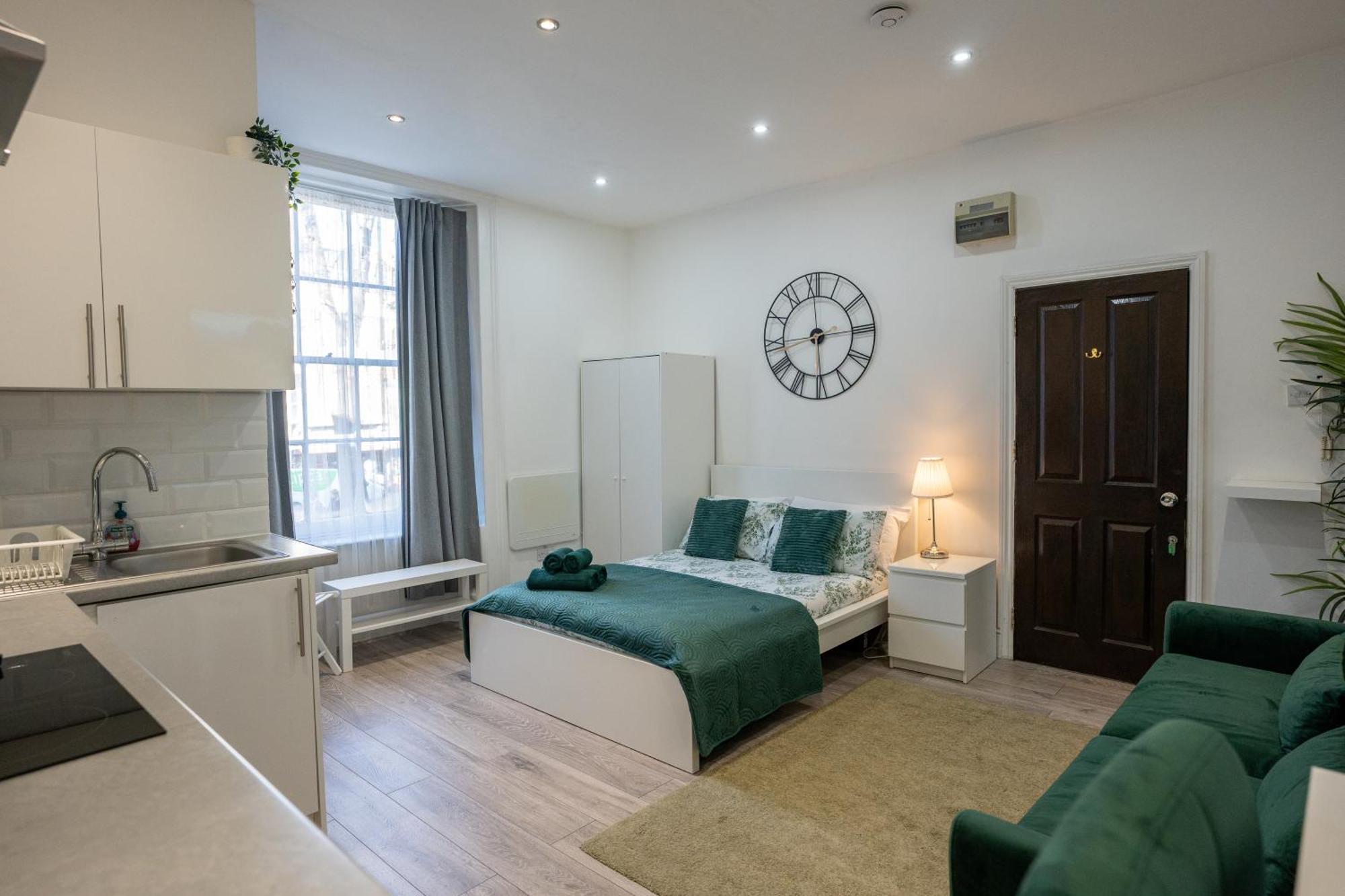 Beautiful Studio Flat In Hackney Next To Overground Station London Exterior foto